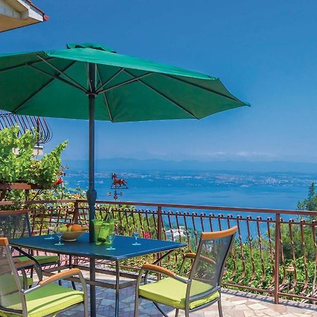 2 Bedroom Lovely Apartment In Lovran Luaran gambar
