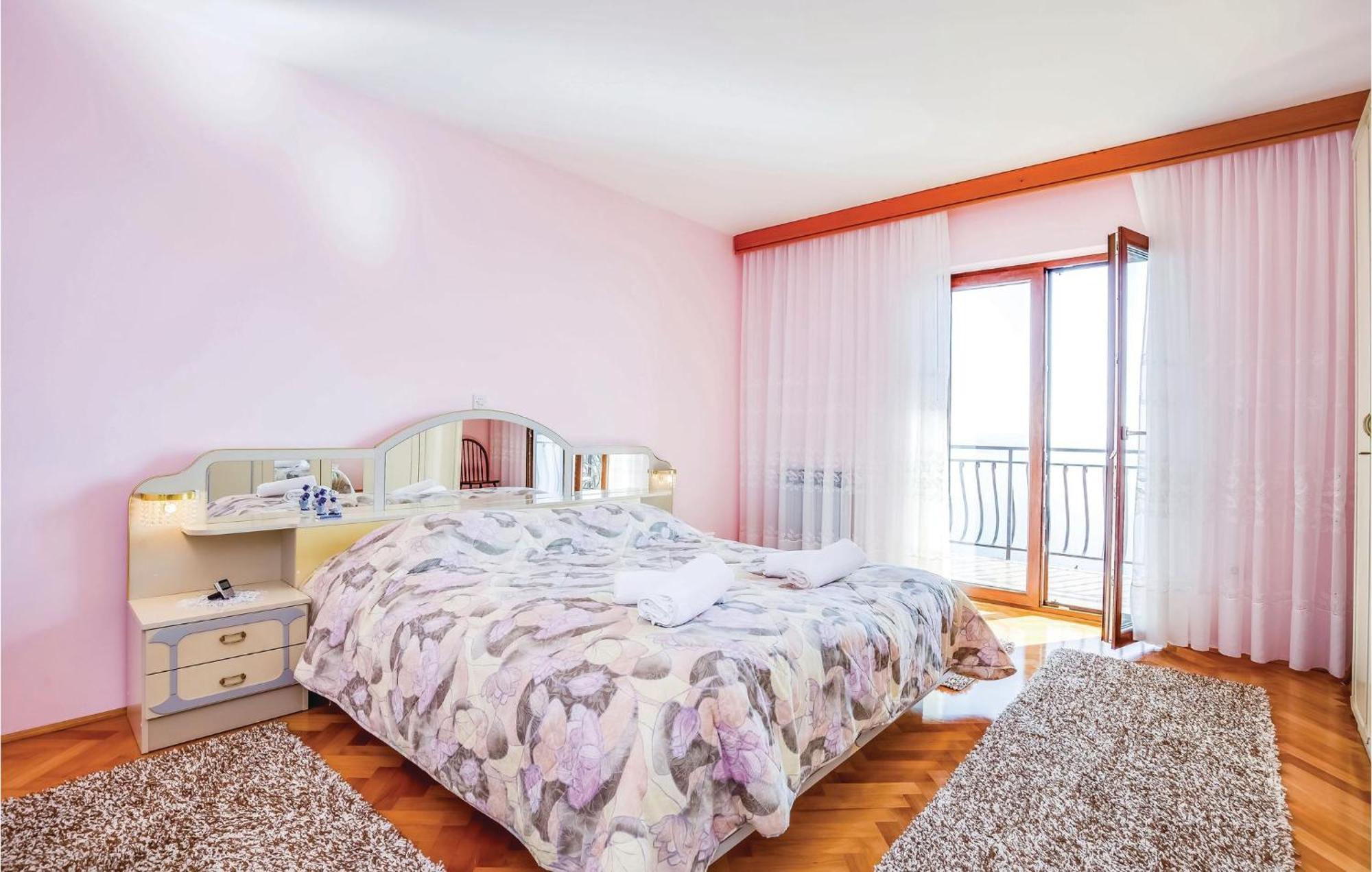 2 Bedroom Lovely Apartment In Lovran Luaran gambar